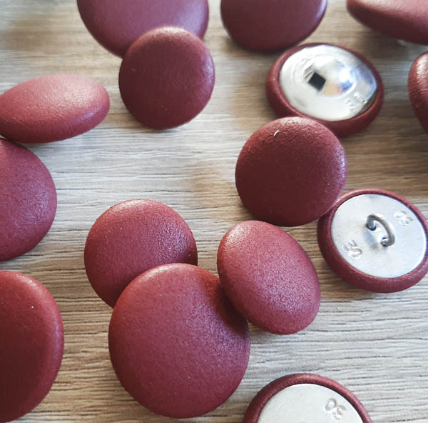 UPHOLSTERY BUTTONS